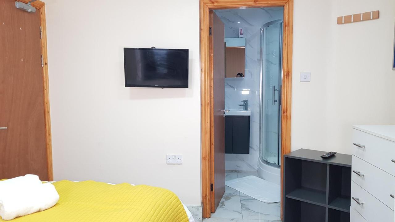 Double Ensuite Rooms Near City Centre Бірмінгем Екстер'єр фото