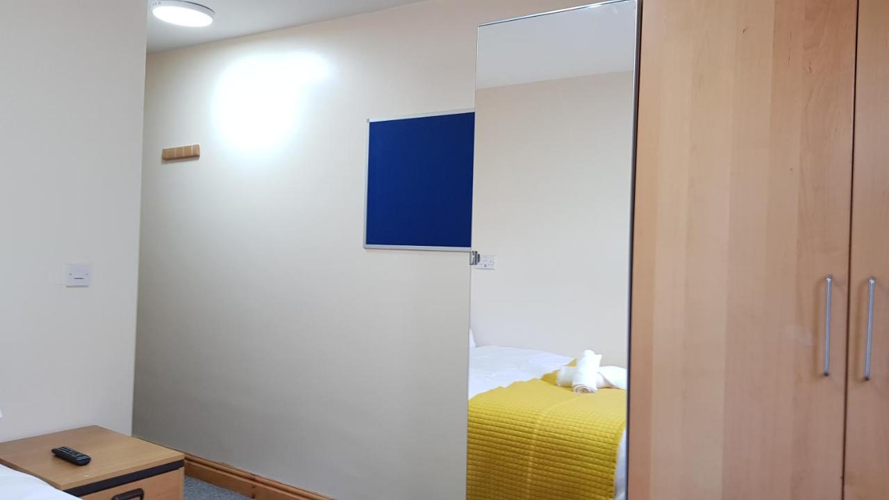 Double Ensuite Rooms Near City Centre Бірмінгем Екстер'єр фото