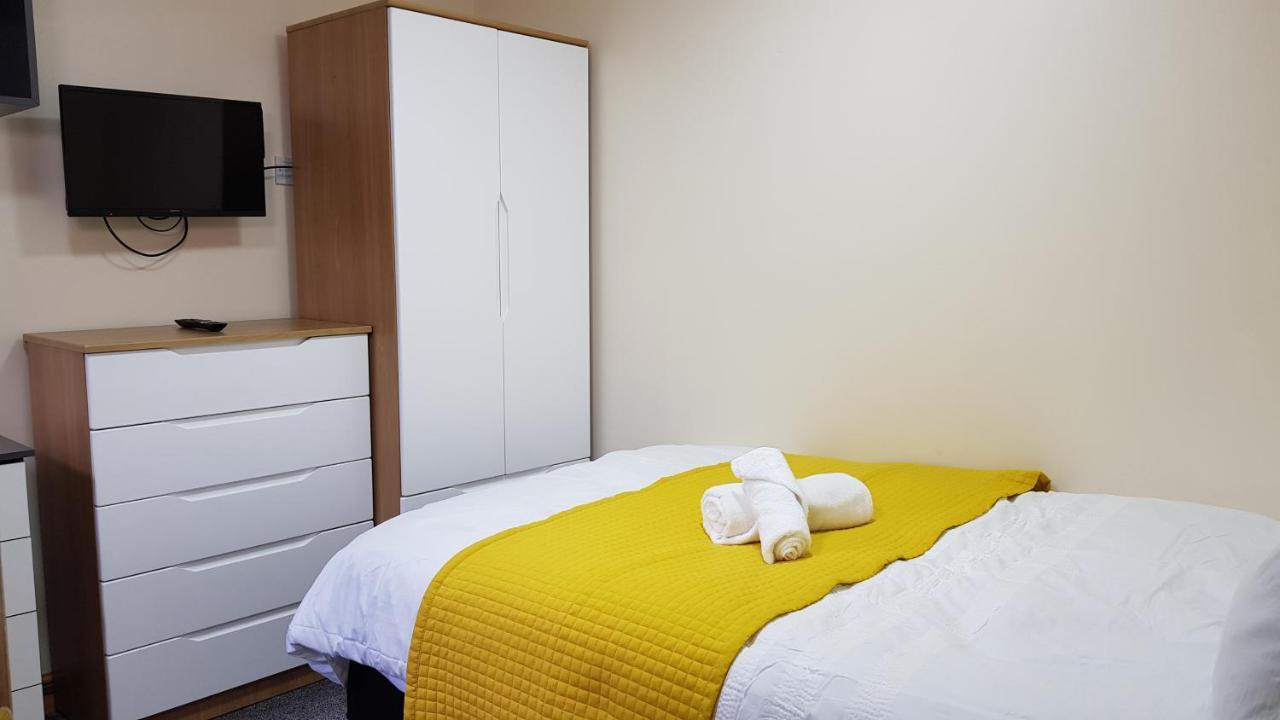 Double Ensuite Rooms Near City Centre Бірмінгем Екстер'єр фото