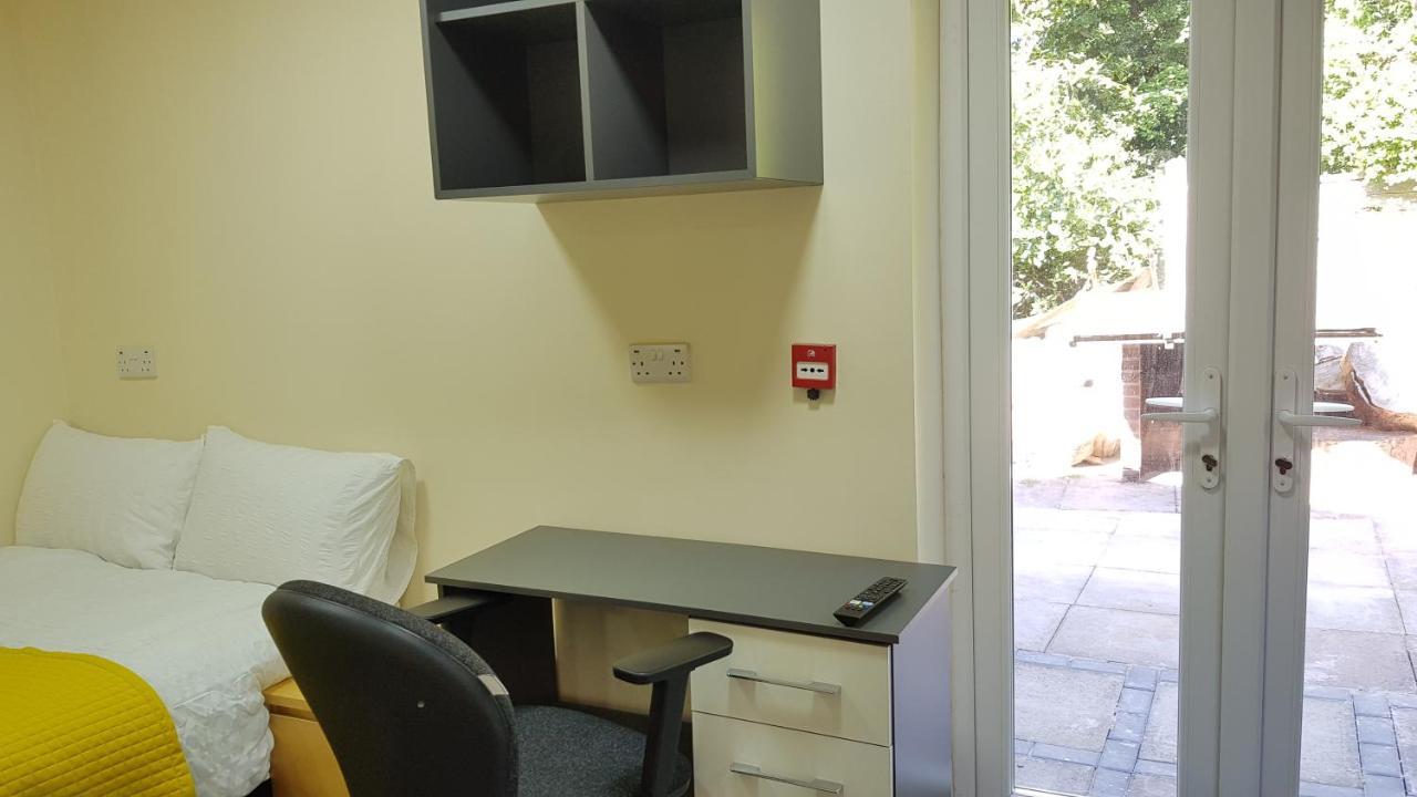 Double Ensuite Rooms Near City Centre Бірмінгем Екстер'єр фото