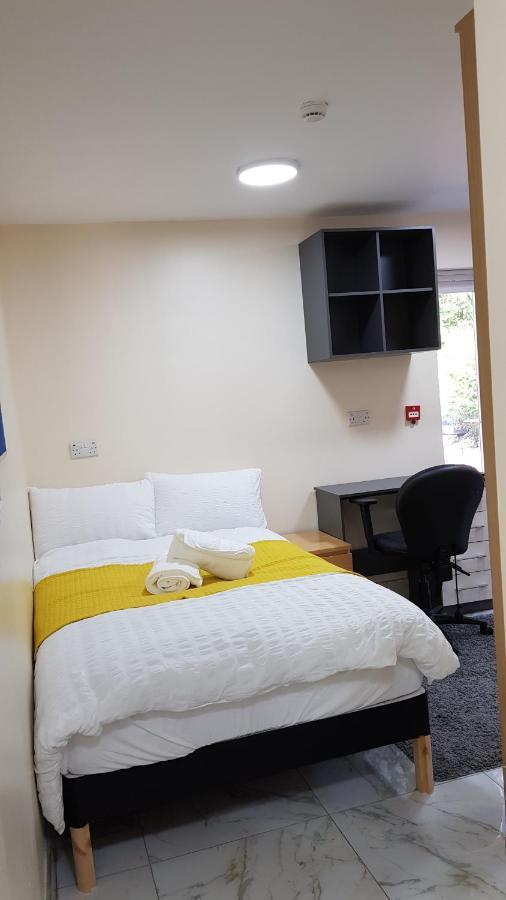 Double Ensuite Rooms Near City Centre Бірмінгем Екстер'єр фото