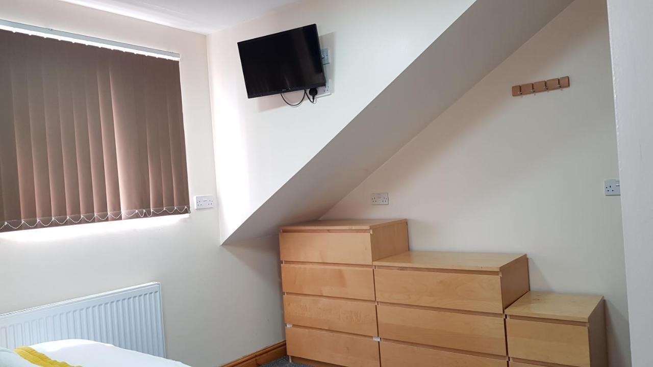 Double Ensuite Rooms Near City Centre Бірмінгем Екстер'єр фото